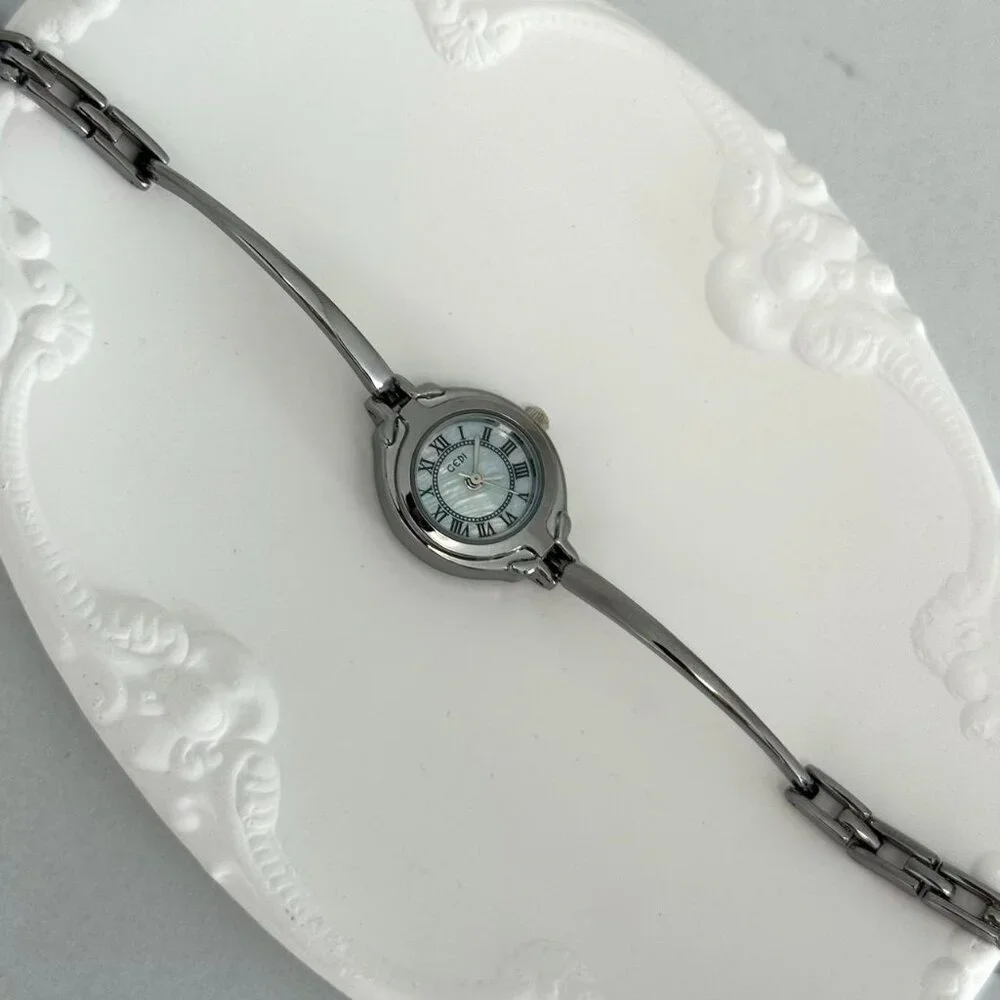 Sku:0203 Silver baby blue mini‎ Watch + in a gift box+ a tool for reducing strap